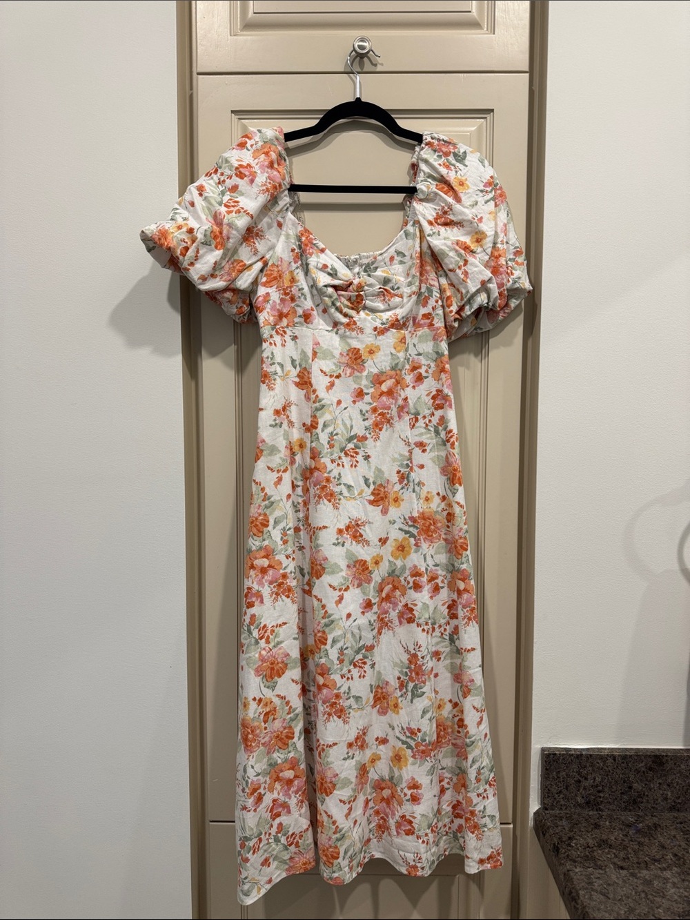 Avec Les Filles White Floral Puff-Sleeve Midi Dress